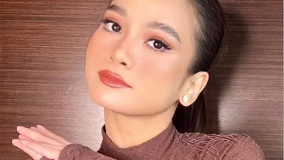 Acha Septriasa pilih tetap tinggal di Australia usai bercerai, fokus pada anak dan karier.Acha Septriasa pilih tetap tinggal di Australia usai bercerai, fokus pada anak dan karier.