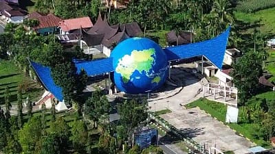 Wisata Taman Equator Bonjol, Ikon Khatulistiwa Pasaman