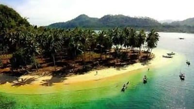 Keindahan pasir putih dan laut jernih Pulau Pasumpahan Padang