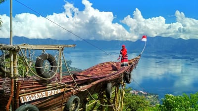 Biaya Masuk Puncak Lawang Terbaru dan Daya Tariknya